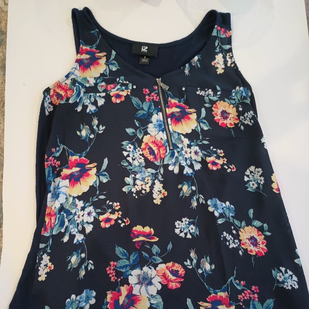 IZ Byer Womens Blue Floral Blouse Small